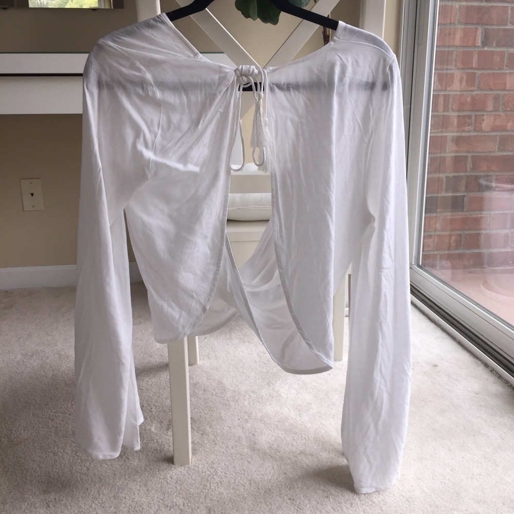 Mura Boutique White Wrap Blouse Small - Picture 3 of 5